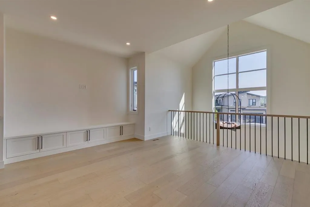 48 Elveden Park SW