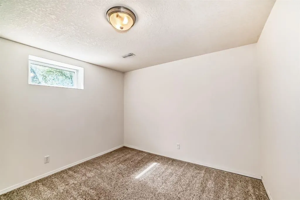 66 Eldridge Rise SE
