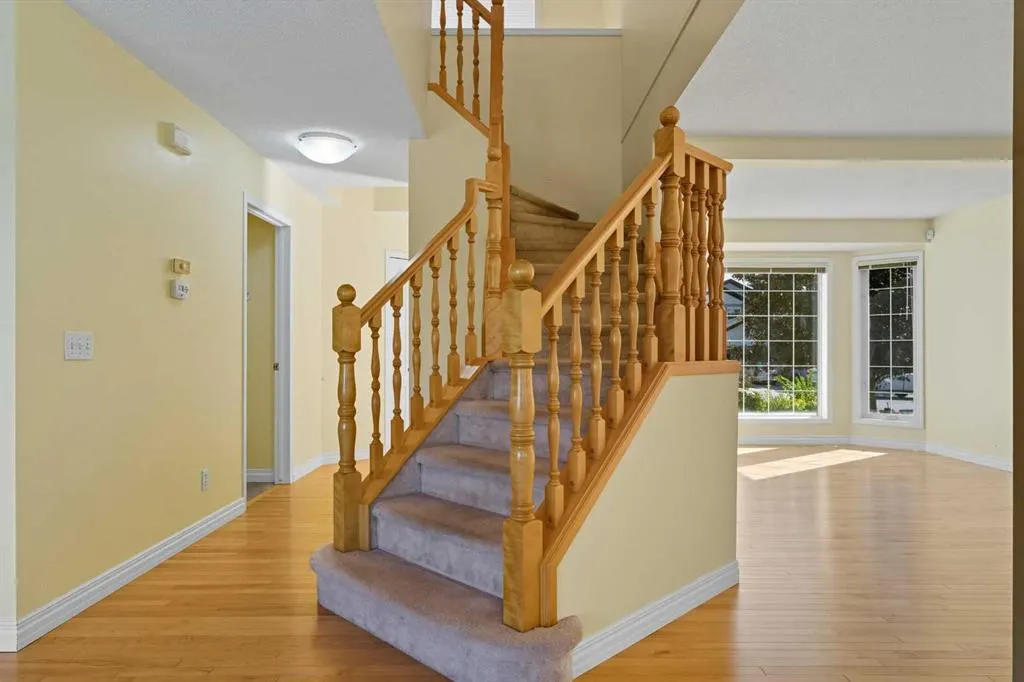 56 Rocky Ridge Drive NW