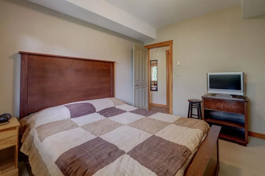 109 Montane Road, #217