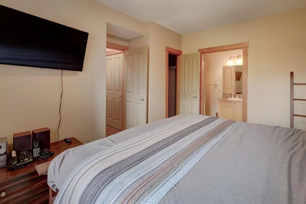 109 Montane Road, #217