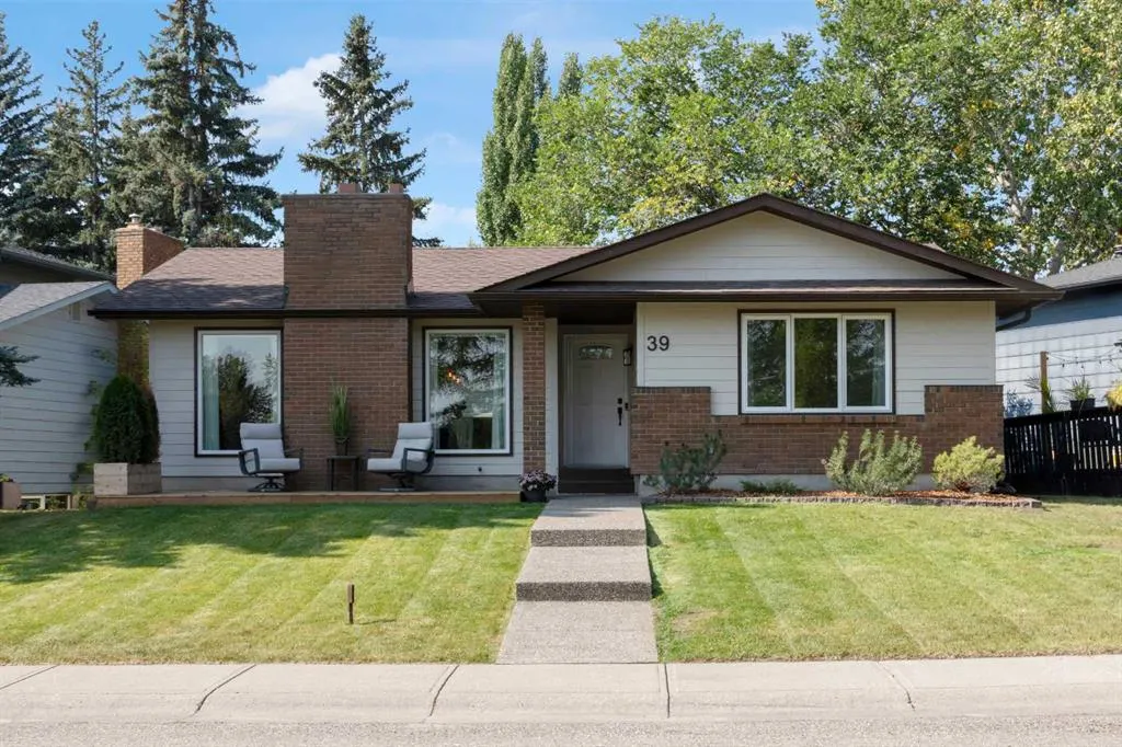 39 Midpark Close SE