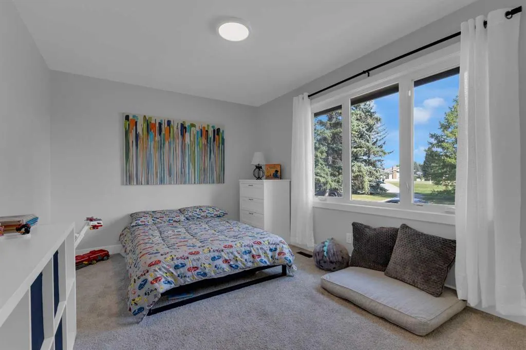 39 Midpark Close SE