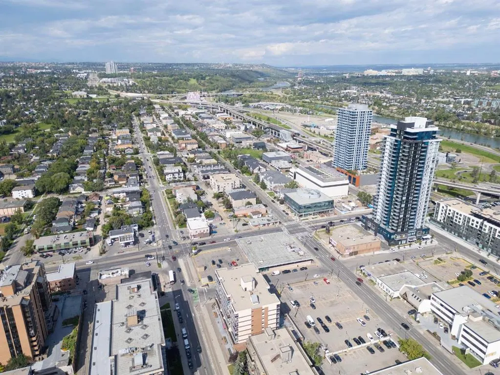 1334 12 Avenue SW, #806