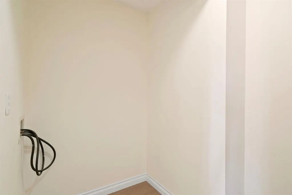 1334 12 Avenue SW, #806