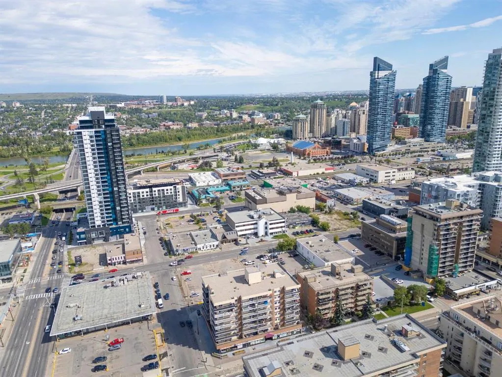 1334 12 Avenue SW, #806