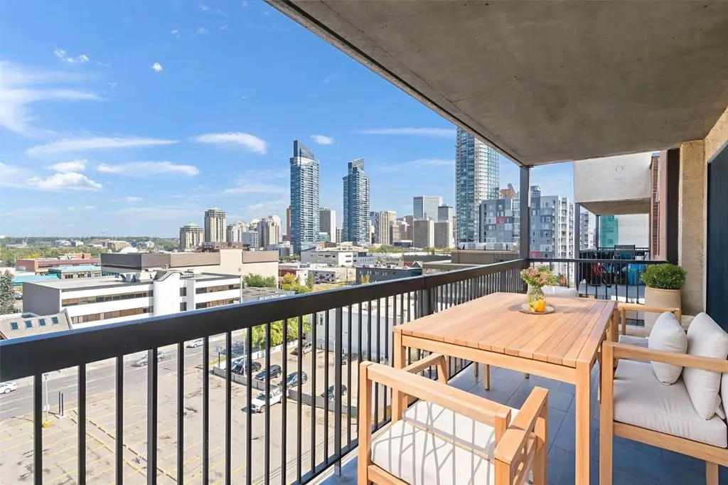 1334 12 Avenue SW, #806