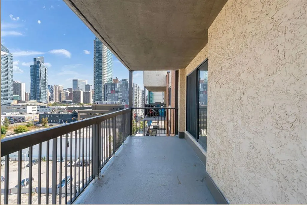 1334 12 Avenue SW, #806