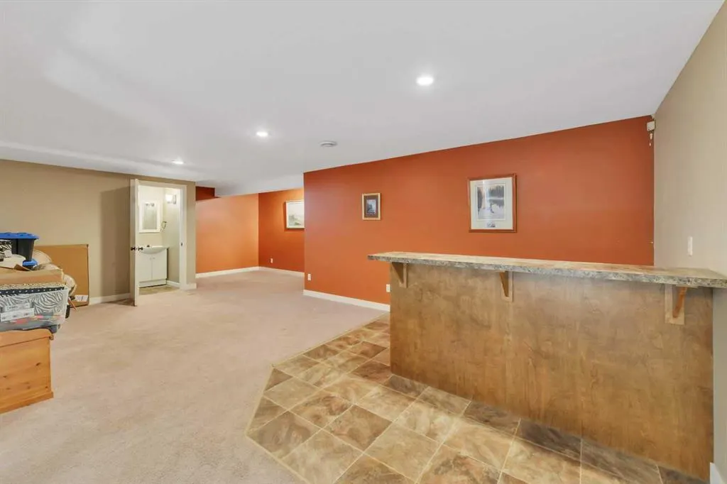 25 Odstone Green