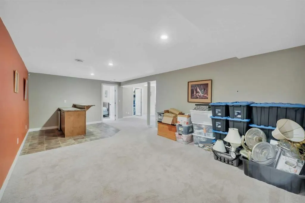 25 Odstone Green