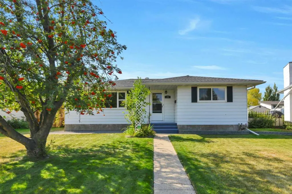 25 Odstone Green