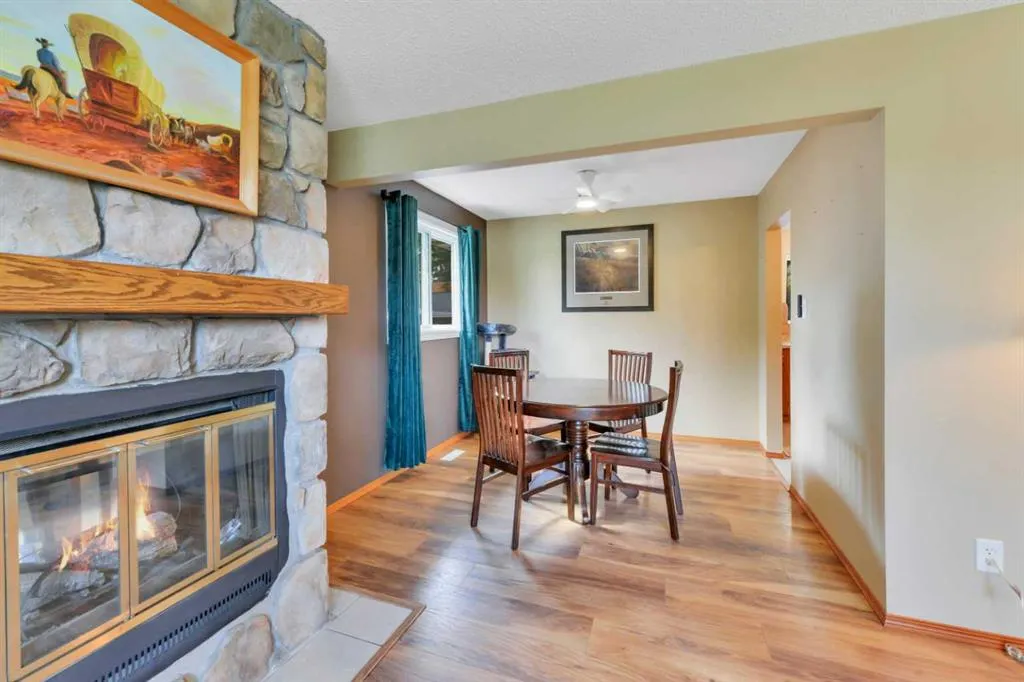 25 Odstone Green