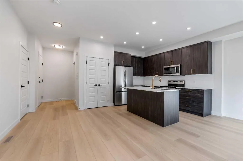 245 Waterford Heath