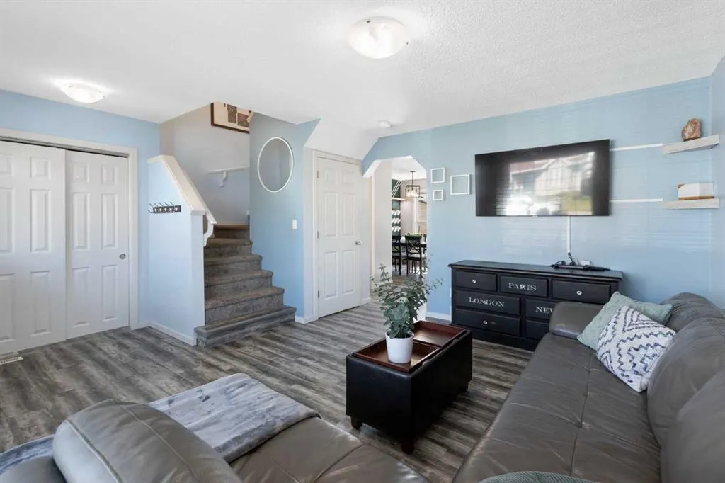 186 Citadel Acres Close NW