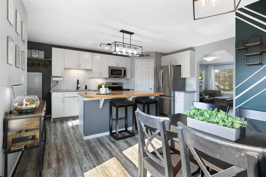 186 Citadel Acres Close NW