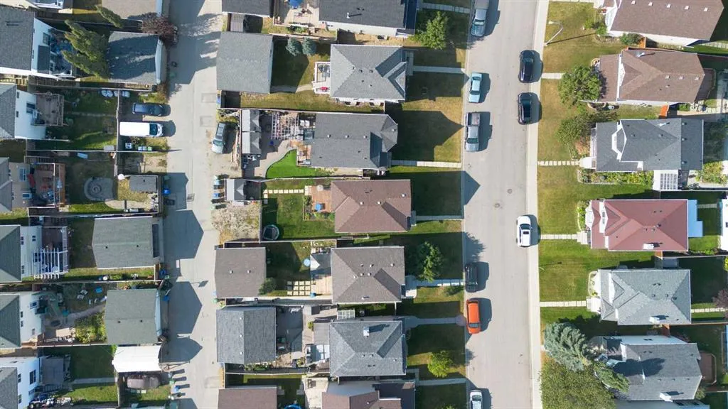186 Citadel Acres Close NW