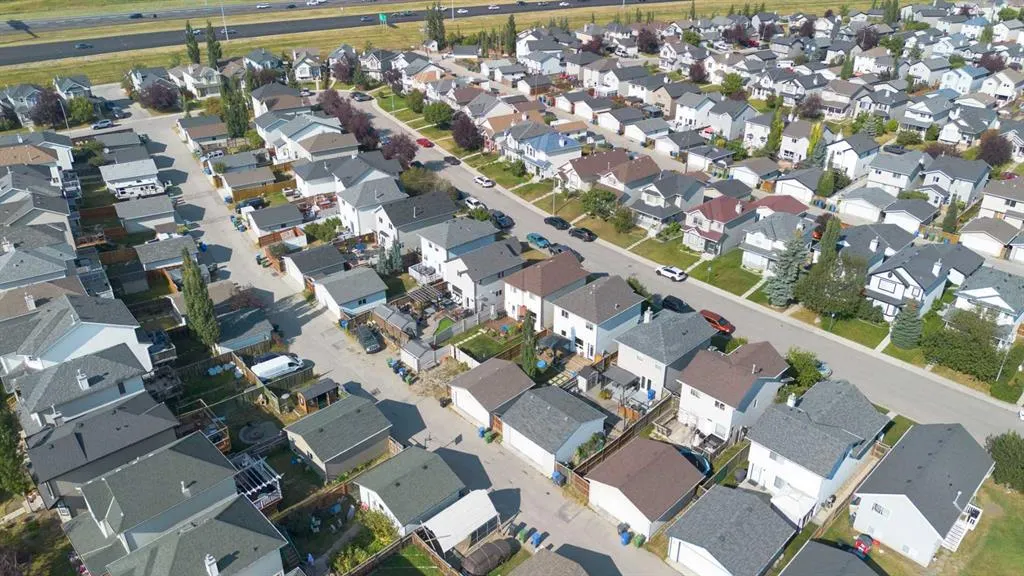 186 Citadel Acres Close NW