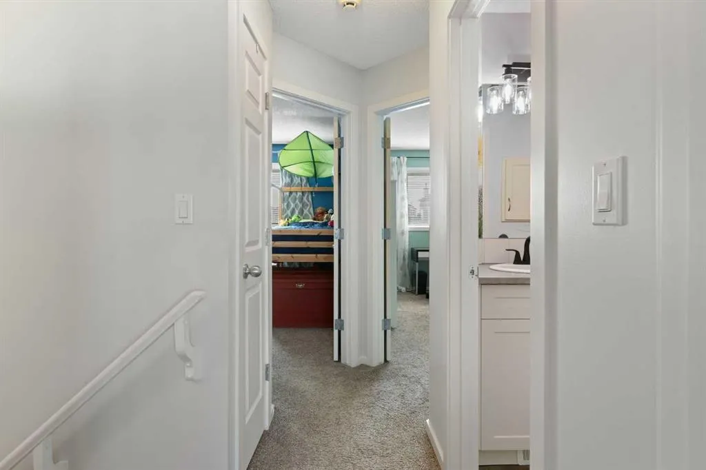 186 Citadel Acres Close NW