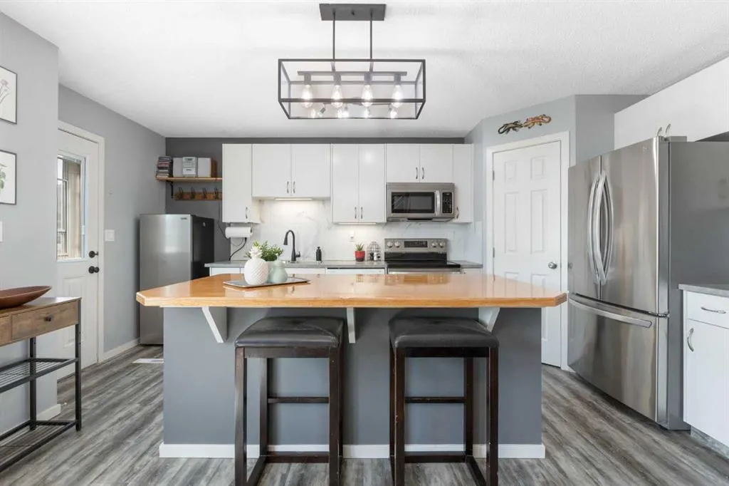 186 Citadel Acres Close NW