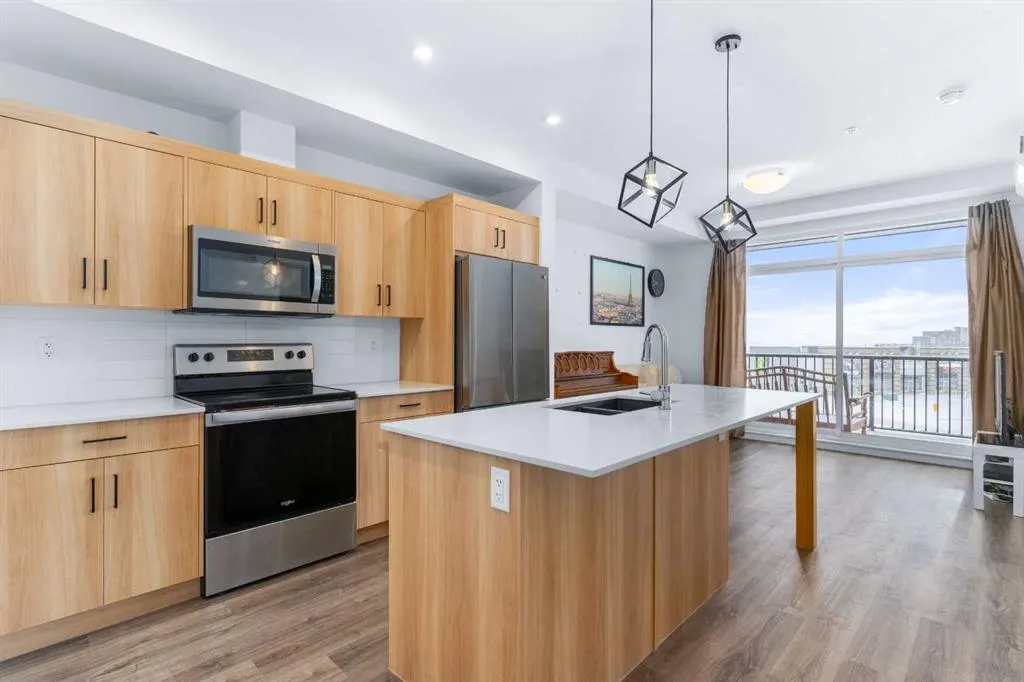 20 Sage Hill Walk NW, #208