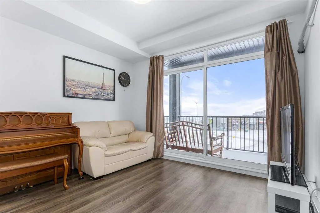 20 Sage Hill Walk NW, #208
