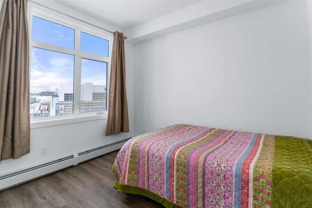 20 Sage Hill Walk NW, #208