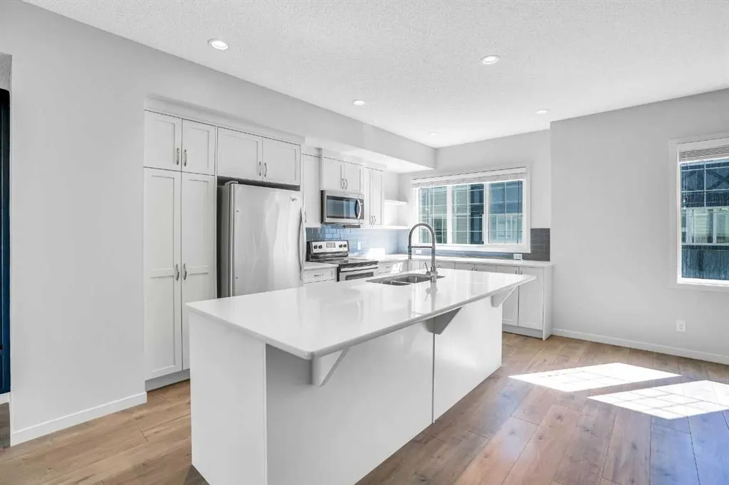 410 Nolanlake Villas NW