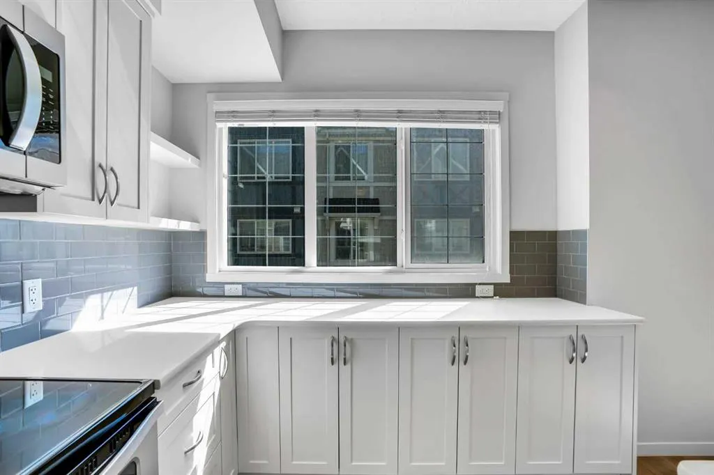 410 Nolanlake Villas NW