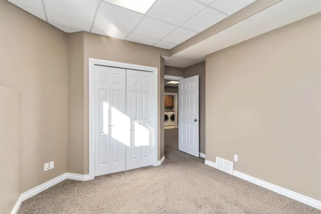 129 Pickles Crescent
