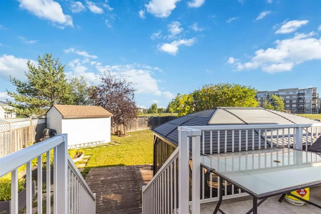129 Pickles Crescent