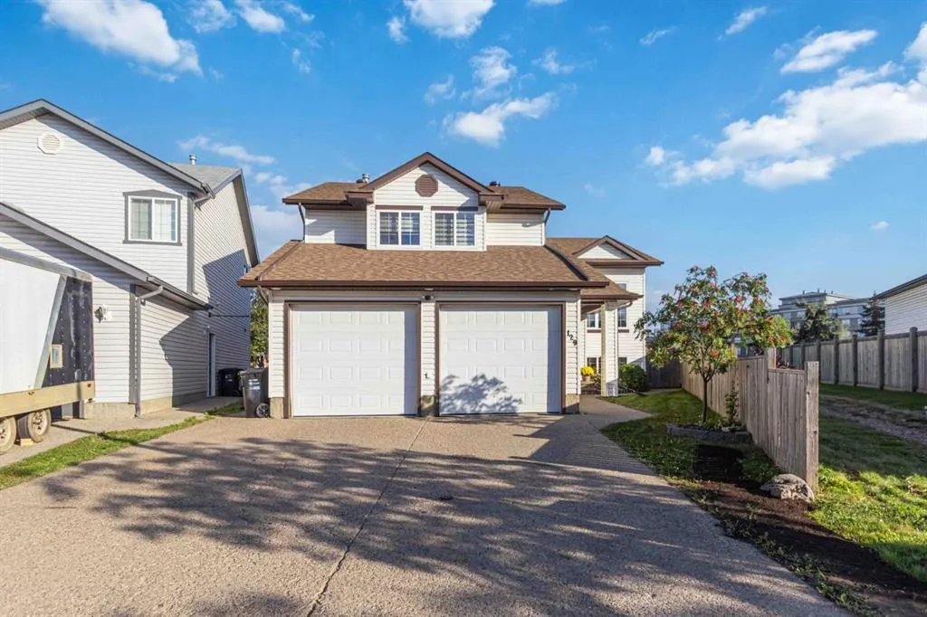 129 Pickles Crescent