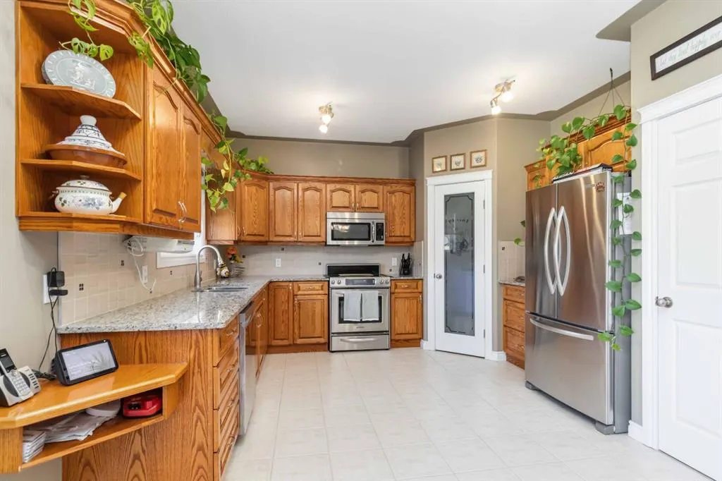 129 Pickles Crescent