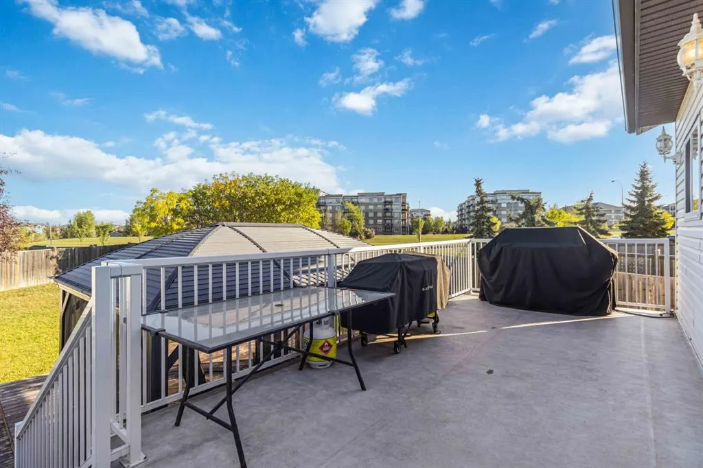 129 Pickles Crescent