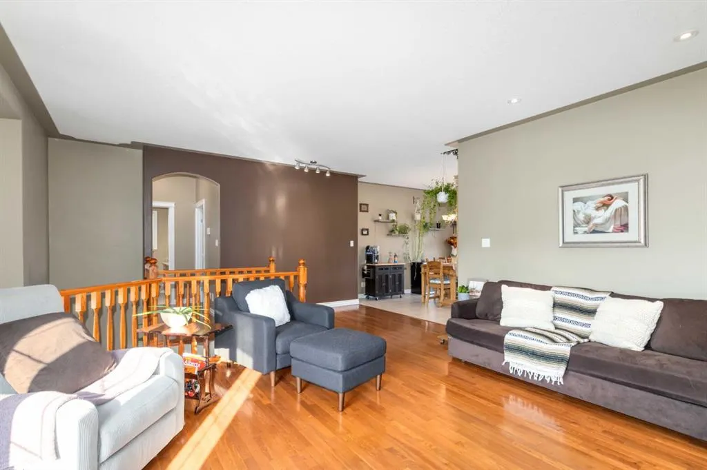 129 Pickles Crescent