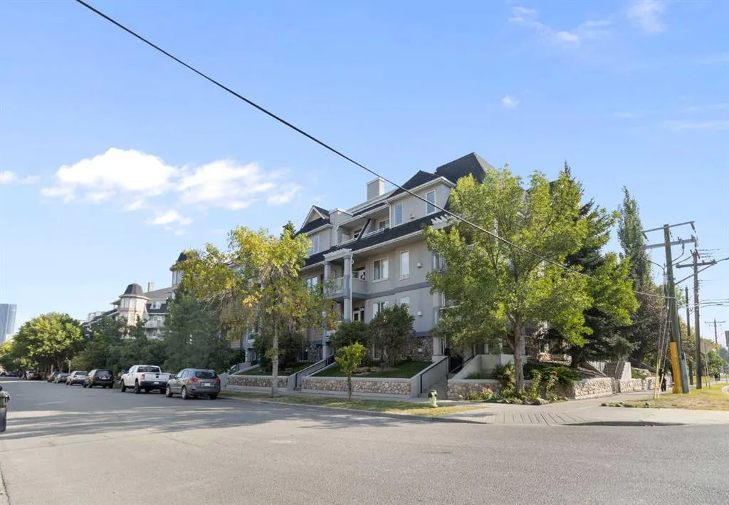2422 Erlton Street SW, #404