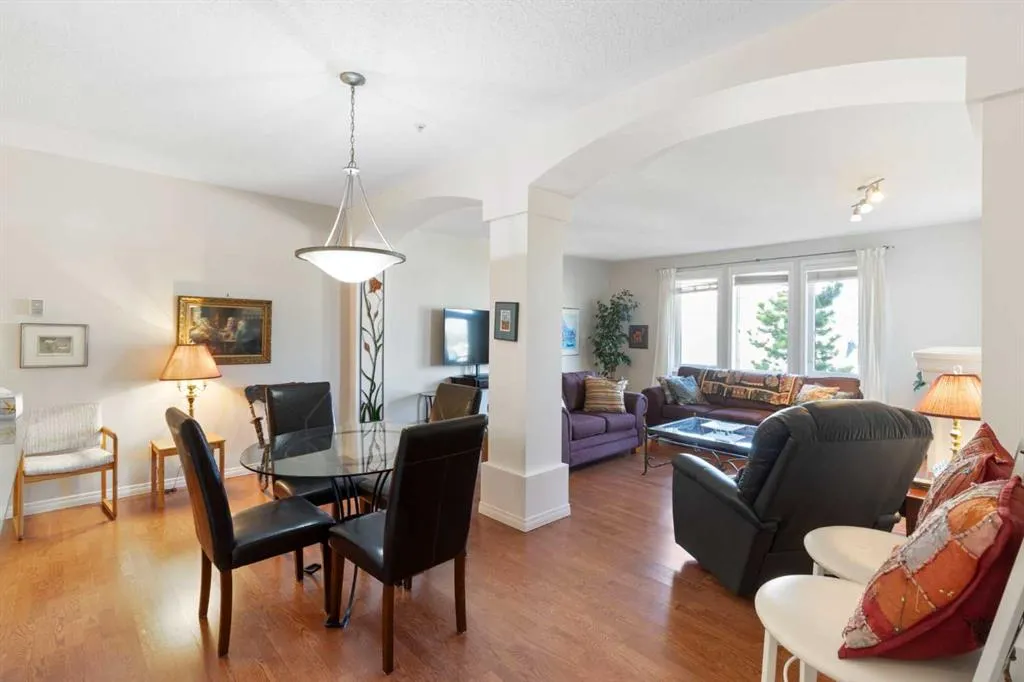 2422 Erlton Street SW, #404