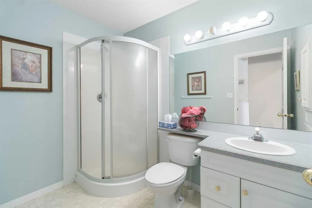 2422 Erlton Street SW, #404