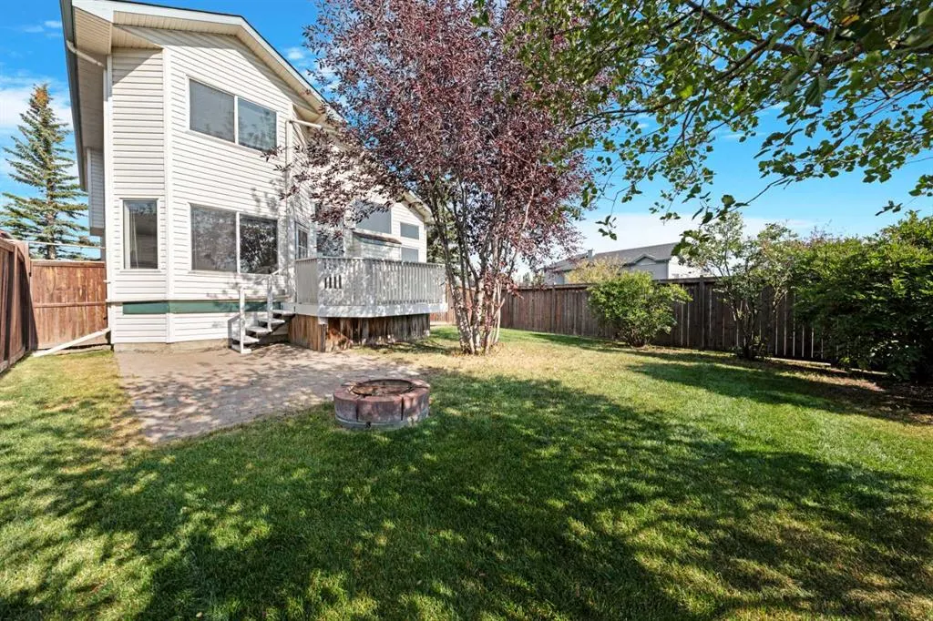 1042 Harvest Hills Drive NE