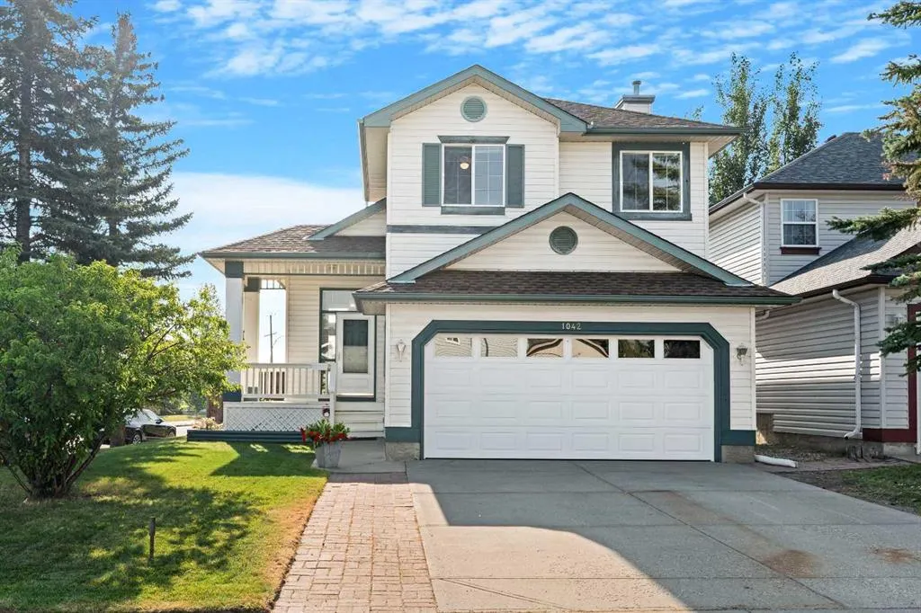 1042 Harvest Hills Drive NE