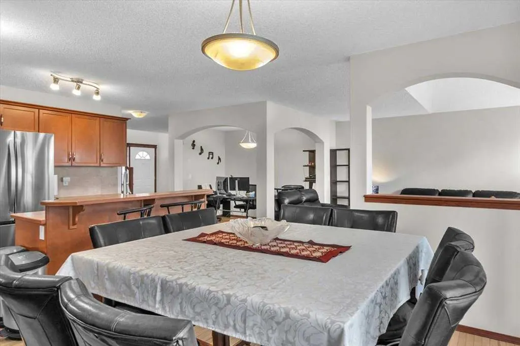 86 Silverado Range Heights SW