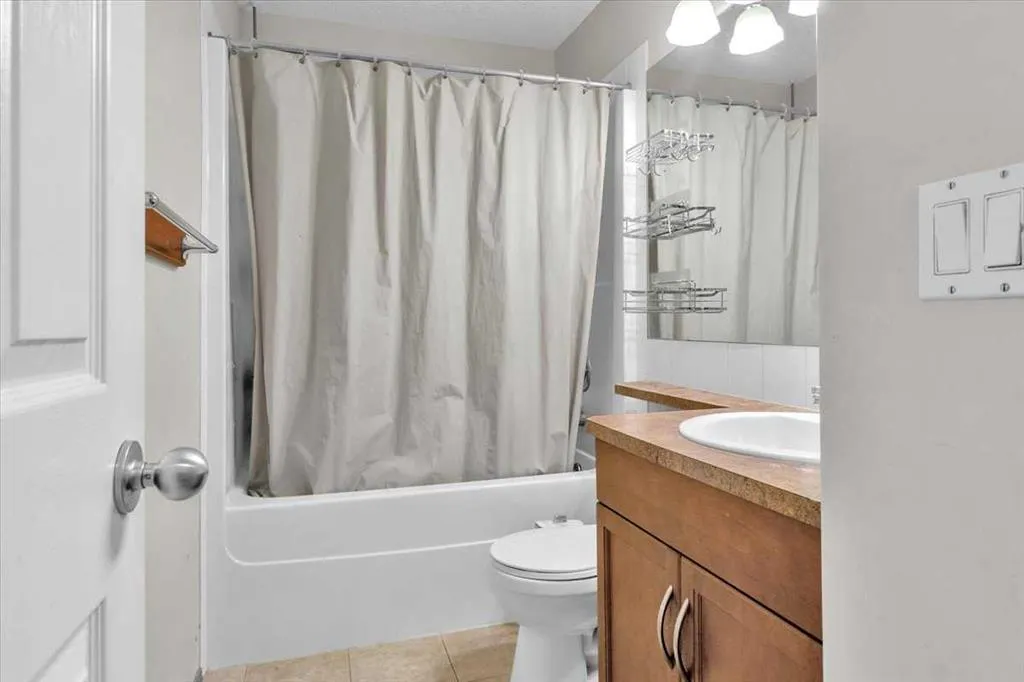 86 Silverado Range Heights SW
