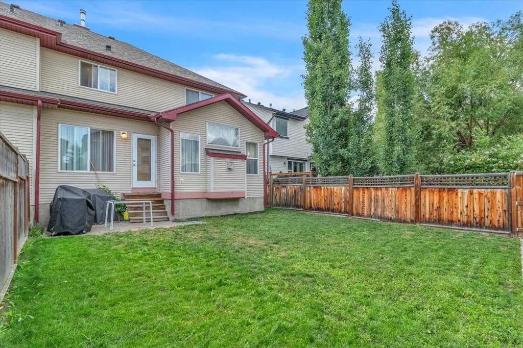 86 Silverado Range Heights SW