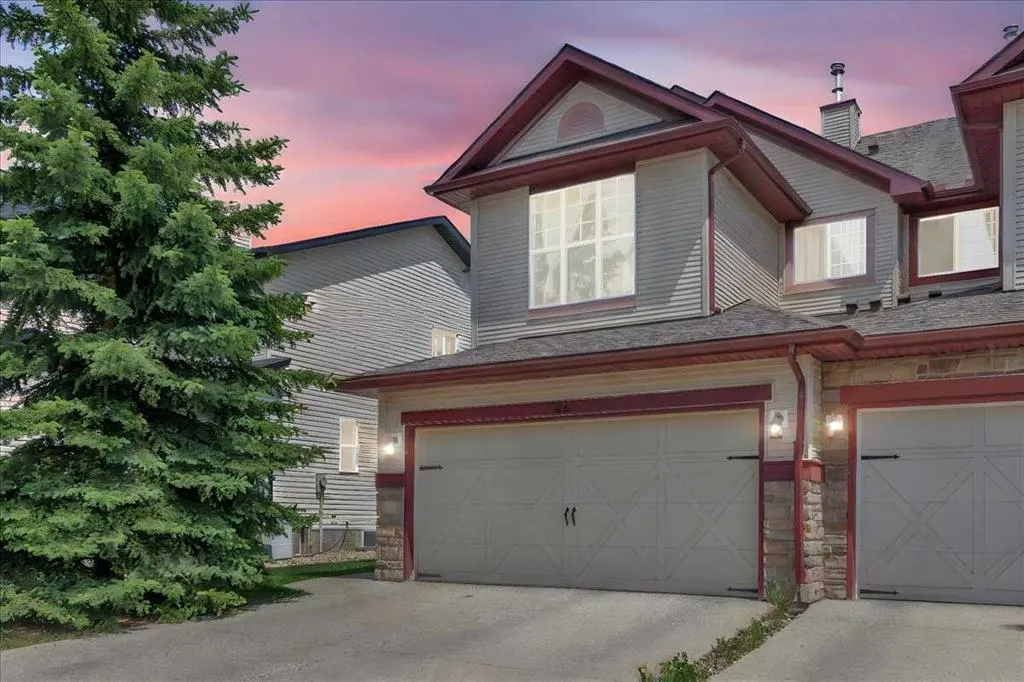 86 Silverado Range Heights SW