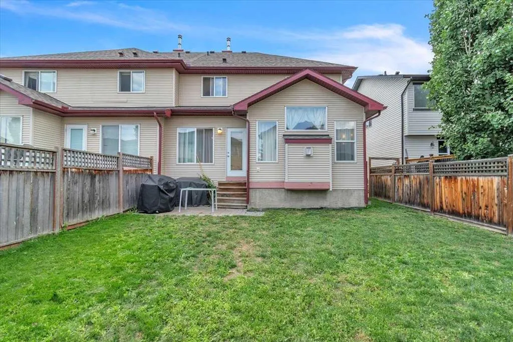 86 Silverado Range Heights SW