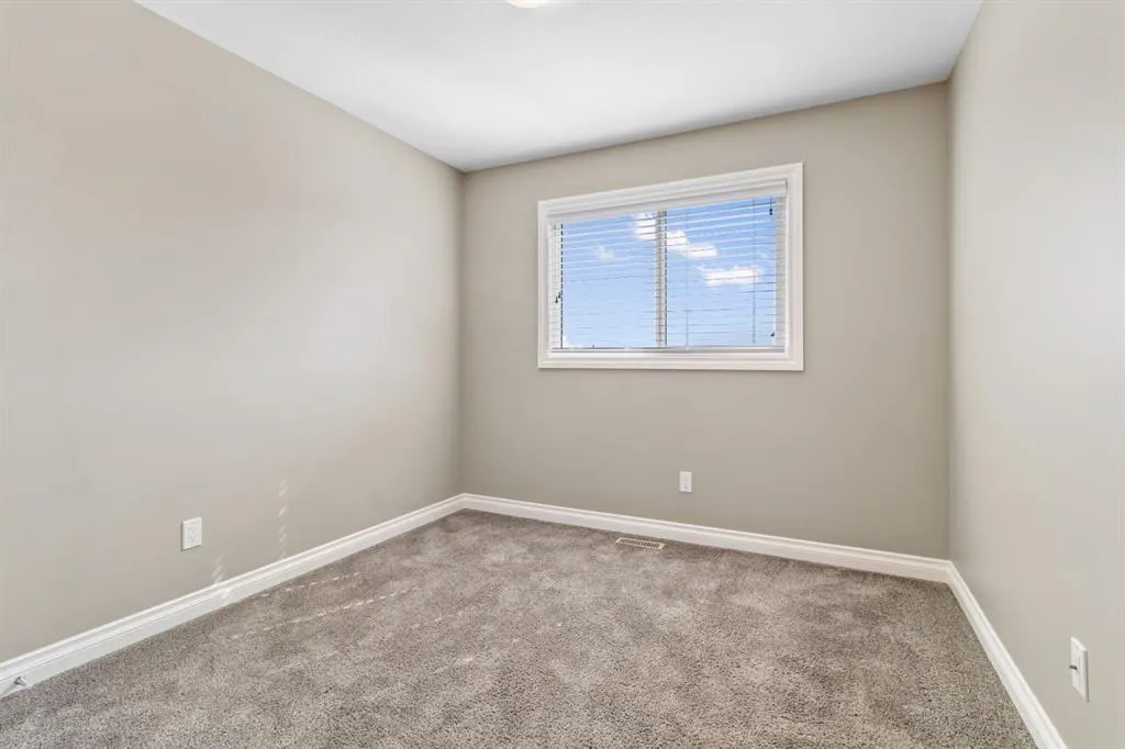 7 Crestview Boulevard
