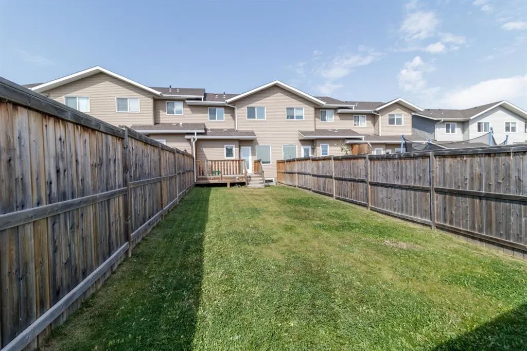 7 Crestview Boulevard