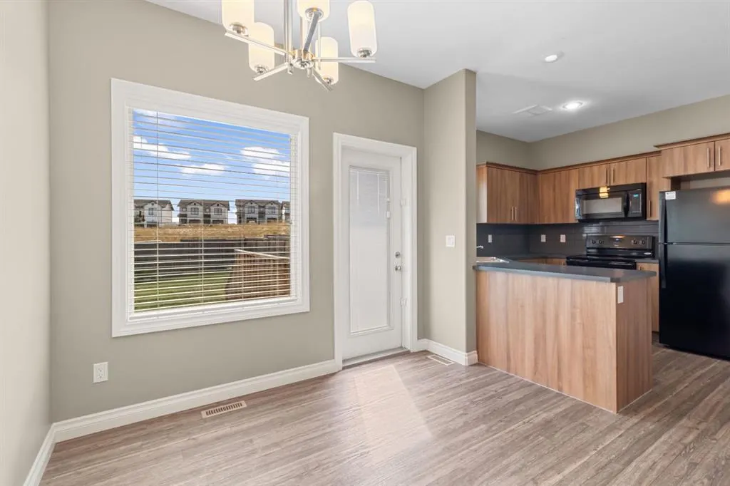 7 Crestview Boulevard