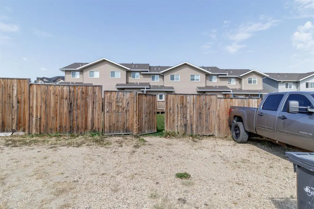 7 Crestview Boulevard