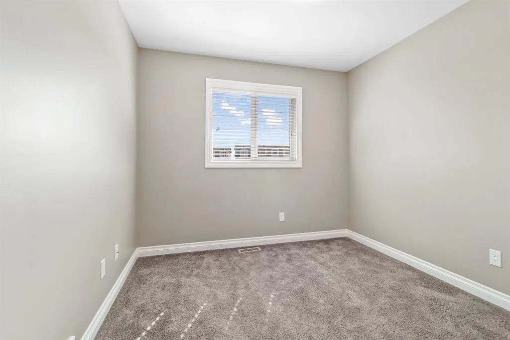 7 Crestview Boulevard