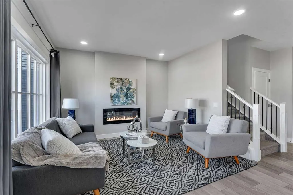 1209 Chinook Gate Bay SW